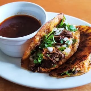 L-BIRRIA TACOS