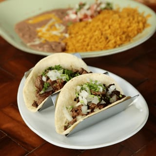 TACOS DE CARNE ASADA
